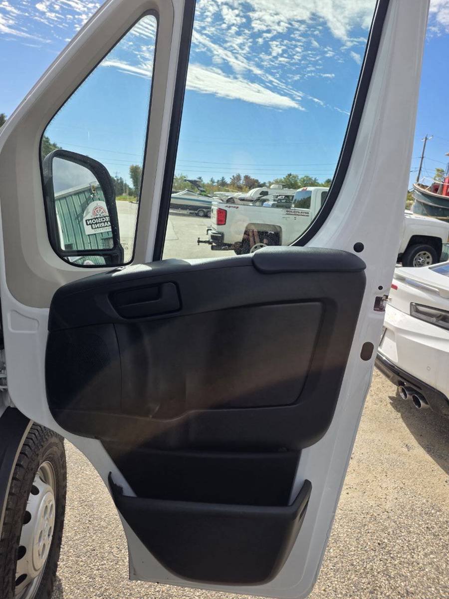 Used 2017 RAM ProMaster 1500 FWD image 17