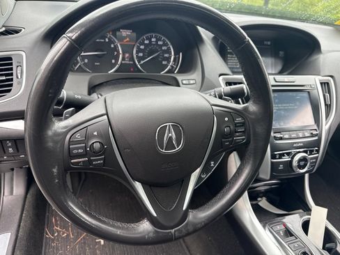 Used 2018 Acura TLX V6 w/ Technology Package FWD image 9