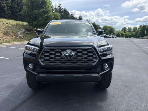 Used 2023 Toyota Tacoma TRD Off-Road AWD/4WD image 2