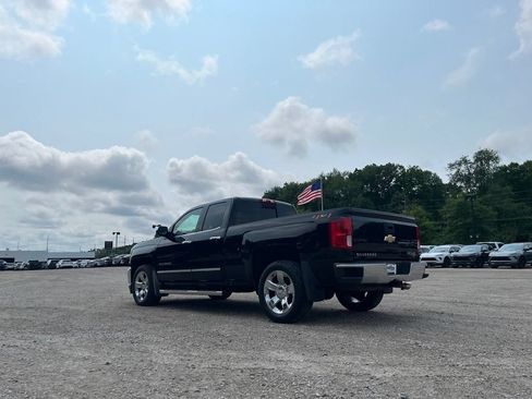 Used 2018 Chevrolet Silverado 1500 LTZ w/ Sport Package AWD/4WD image 10