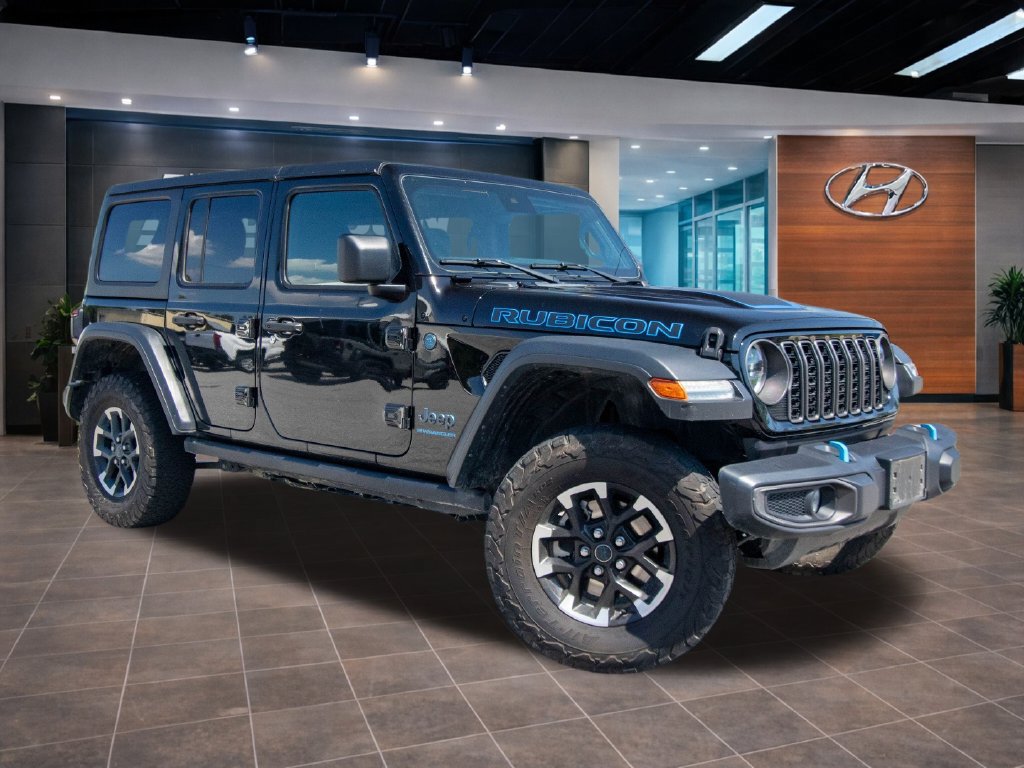 Used 2024 Jeep Wrangler Unlimited Rubicon 4xe AWD/4WD image 3