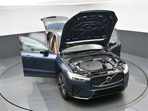 Used 2023 Volvo XC60 B5 Ultimate w/ Protection Package Premier image 50