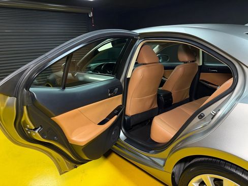 Used 2014 Lexus IS 250 image 15