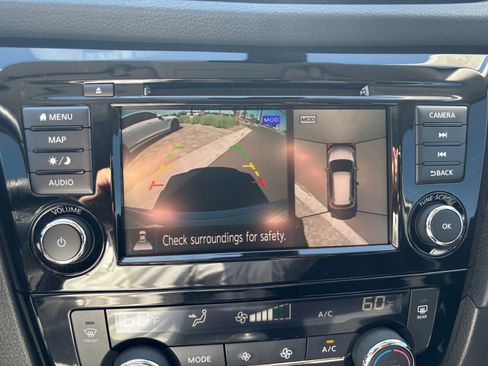 Used 2020 Nissan Rogue SV w/ Sun & Sound Touring Package FWD image 29