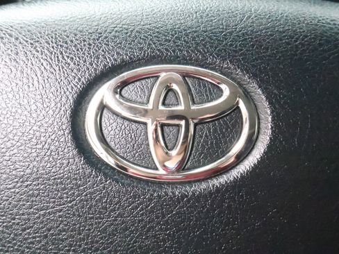 Used 2019 Toyota 4Runner TRD Off-Road Premium AWD/4WD image 32