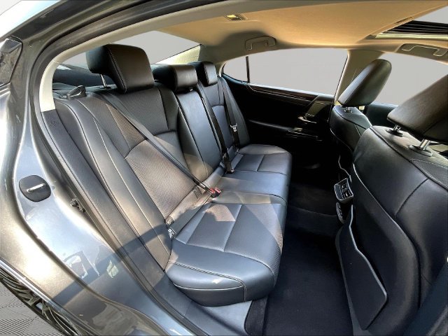 Used 2020 Lexus ES 350 w/ Premium Package FWD image 27