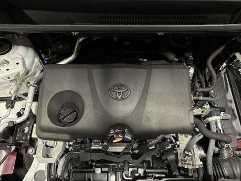 Certified 2022 Toyota RAV4 XLE image 18