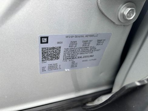 Used 2020 GMC Acadia SLT w/ Driver Alert Package II AWD/4WD image 17