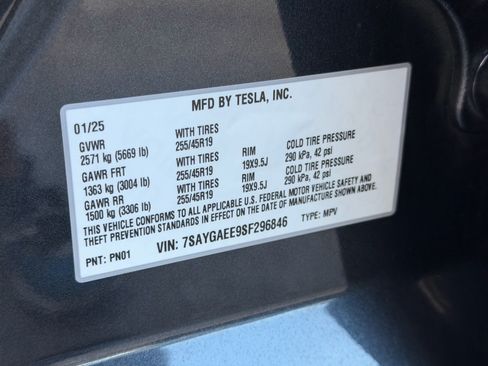 Used 2025 Tesla Model Y Long Range AWD/4WD image 20