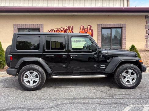 Used 2020 Jeep Wrangler Unlimited Sport S AWD/4WD image 31