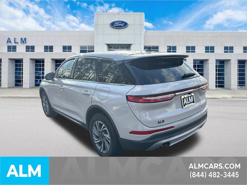 Used 2023 Lincoln Corsair Standard image 9