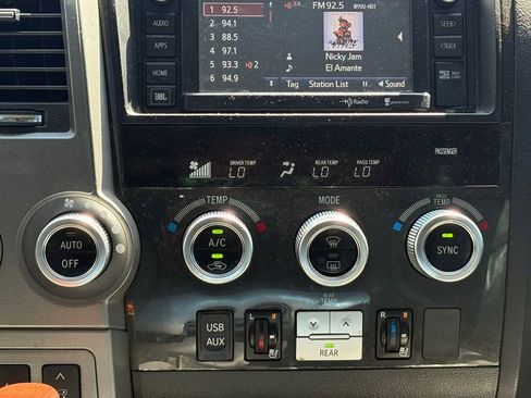 Used 2015 Toyota Sequoia Platinum image 23