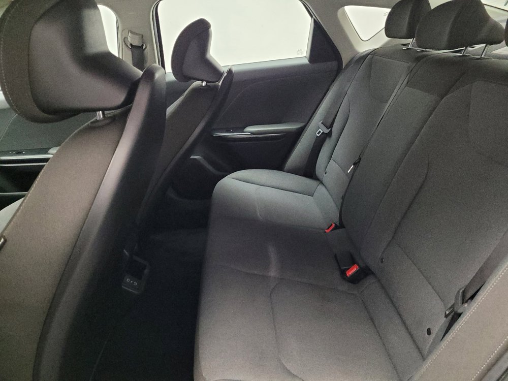 Used 2025 Kia K4 FWD image 18