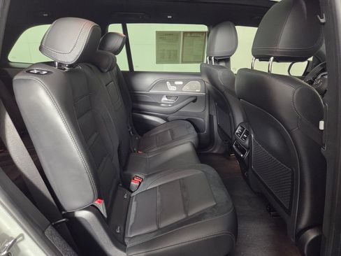 Used 2025 Mercedes-Benz GLS 63 AMG 4MATIC image 31