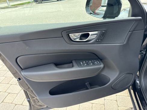 Used 2025 Volvo XC60 B5 Plus w/ Protection Package Premier image 5