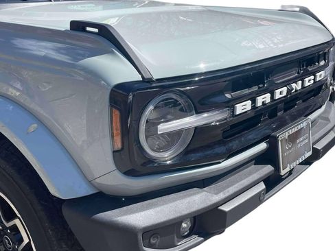 Used 2022 Ford Bronco Outer Banks AWD/4WD image 10