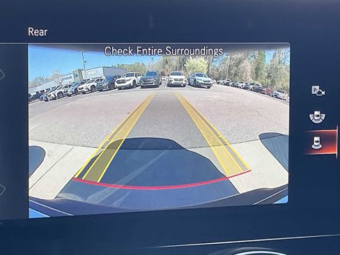 Used 2023 Mercedes-Benz EQB 250+ image 17