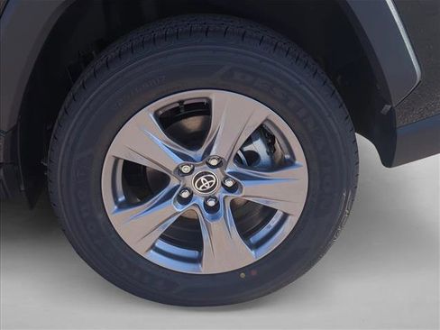 Certified 2025 Toyota RAV4 XLE AWD/4WD image 29