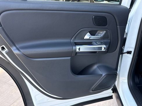 New 2026 Mercedes-Benz GLB 250 image 24