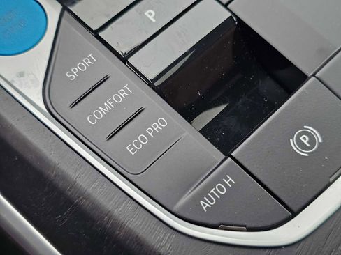 Used 2024 BMW i4 eDrive35 w/ Premium Package image 38