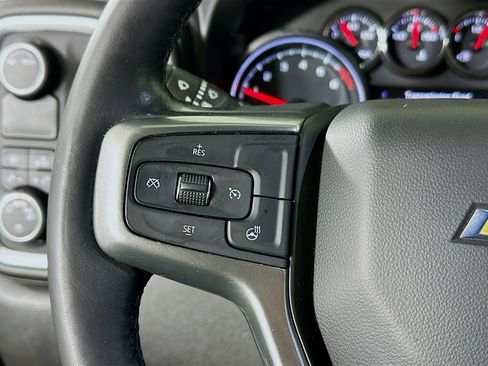 Used 2021 Chevrolet Silverado 1500 LT image 16