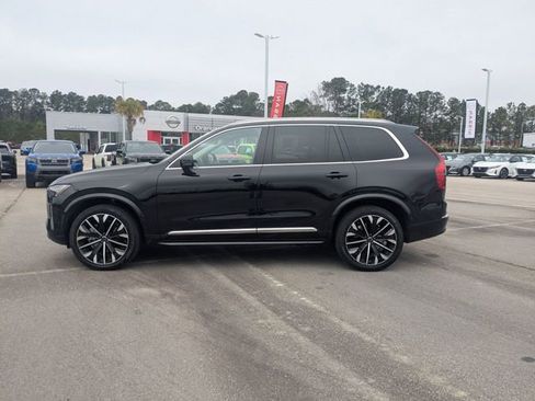 Used 2025 Volvo XC90 B6 Plus image 6