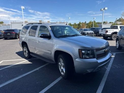 Used 2013 Chevrolet Tahoe LTZ AWD/4WD image 2