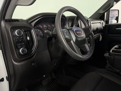 Used 2024 GMC Sierra 3500 Pro image 19
