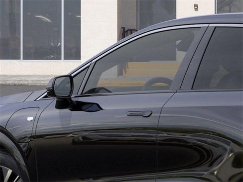 New 2025 Cadillac Optiq Luxury 2 image 12