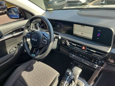 New 2026 Kia Seltos S FWD image 8