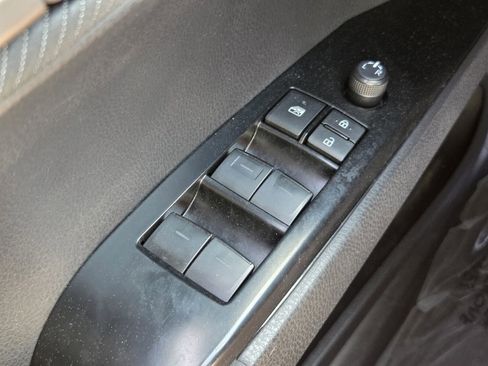 Used 2025 Toyota Camry SE image 22