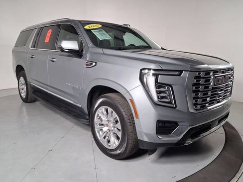 Certified 2025 GMC Yukon XL Denali RWD image 2