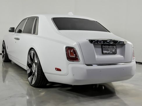 Used 2018 Rolls-Royce Phantom Sedan image 10