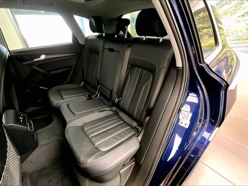 Certified 2023 Audi Q5 2.0T Premium w/ Convenience Package AWD/4WD image 21