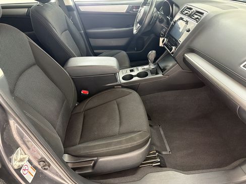 Used 2018 Subaru Outback 2.5i Premium AWD/4WD image 22