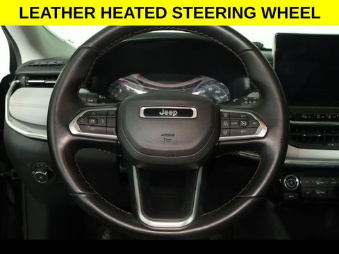 Certified 2022 Jeep Compass Limited w/ Sun and Sound Group AWD/4WD image 7