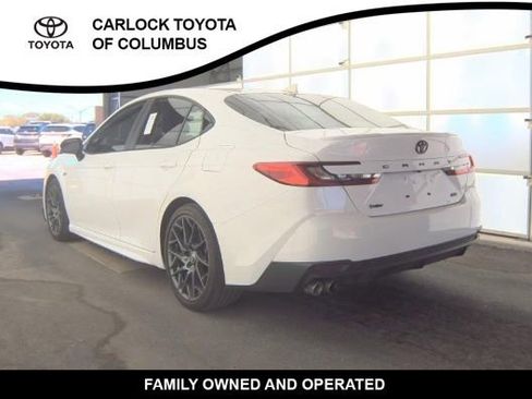 Used 2025 Toyota Camry SE w/ Convenience Package image 4