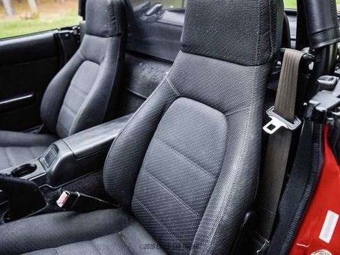 Used 1990 MAZDA MX-5 Miata RWD image 39