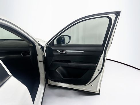 Used 2017 MAZDA CX-5 Sport image 31