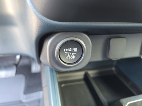 New 2025 Ford Maverick XLT w/ XLT Luxury Package image 25