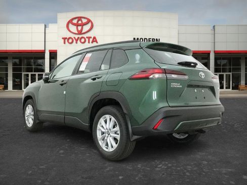 New 2026 Toyota Corolla Cross LE w/ Moonroof Package FWD image 21