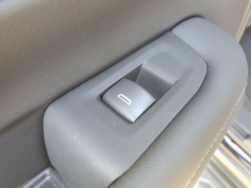 New 2026 Chevrolet Suburban LS image 16