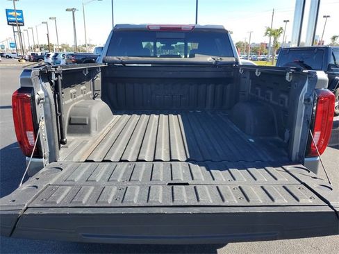 Used 2022 GMC Sierra 1500 AT4 w/ AT4 Premium Package image 6