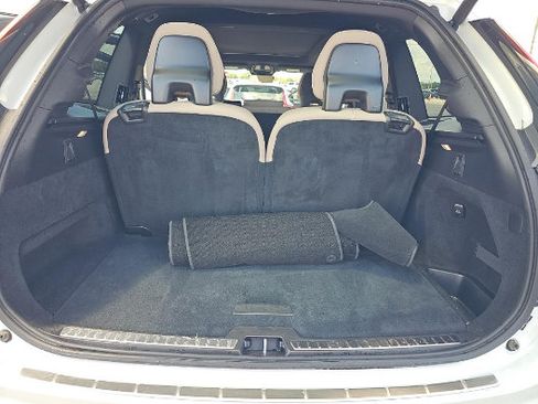 Certified 2026 Volvo XC90 B6 Plus AWD/4WD image 8