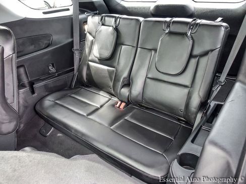 Used 2022 Ford Explorer XLT w/ Equipment Group 202A image 12