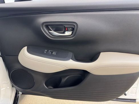 New 2026 Honda HR-V EX-L image 24