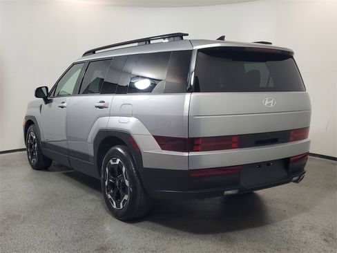 Used 2024 Hyundai Santa Fe SEL image 5