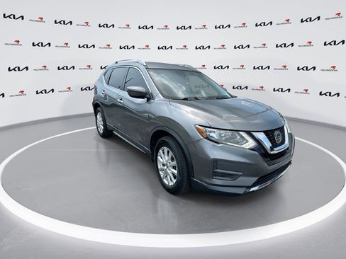 Used 2020 Nissan Rogue S w/ Special Edition Package FWD image 2