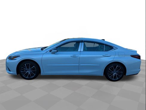 Used 2023 Lexus ES 350 w/ Premium Package image 7