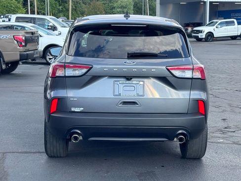 Used 2022 Ford Escape SE w/ SE Sport Appearance Package FWD image 18